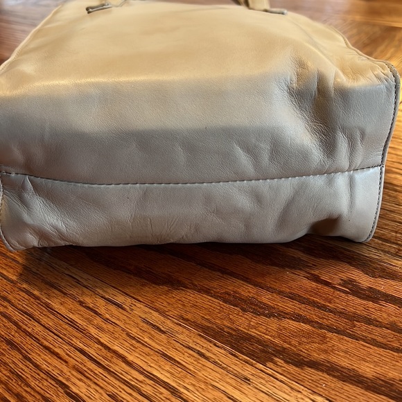 Vintage Prada - Picture 5 of 10